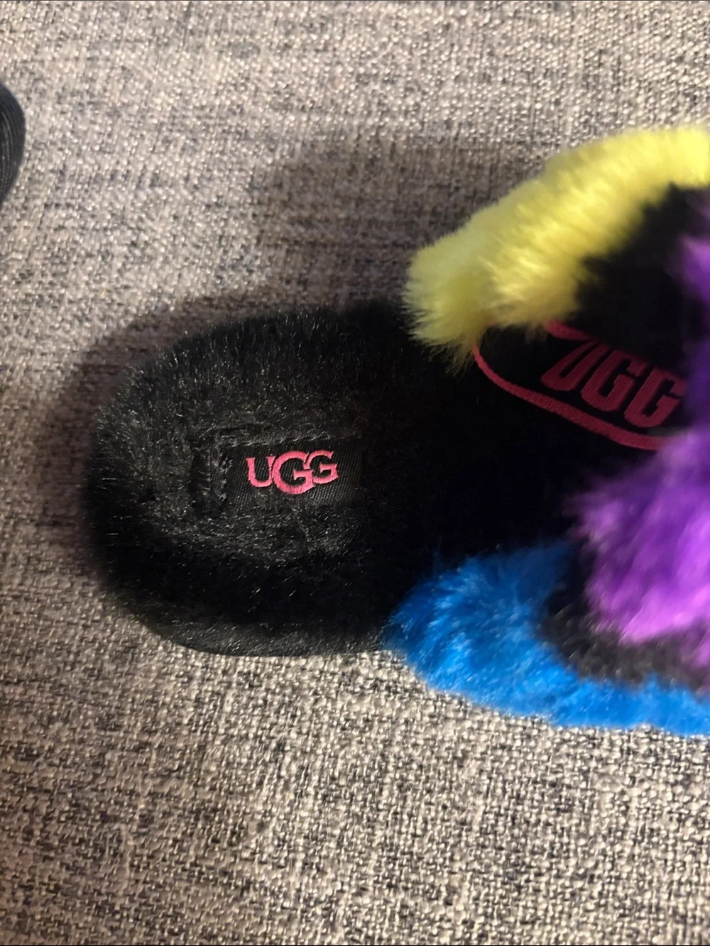 UGG Kids Fluff Yeah Multicolor Rainbow Fur Slingback Slippers Little Kid Size 9